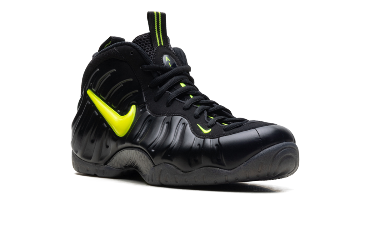 Air Foamposite Pro "Voltage" HF0794 002